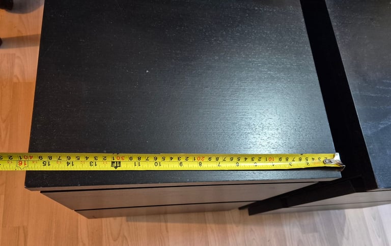 PAIR OF IKEA MALM CHEST OF DRAWERS 