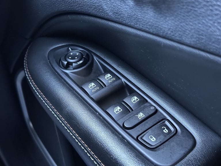 JEEP COMPASS 2019 Jeep Compass Longitude 1.4 MultiAir Petrol Manual 5 Door