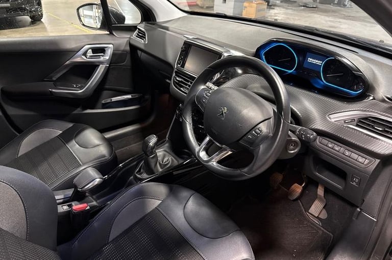 2018 Peugeot 2008 1.2 PureTech Allure Premium 5dr [Start Stop] HATCHBACK PETROL Manual