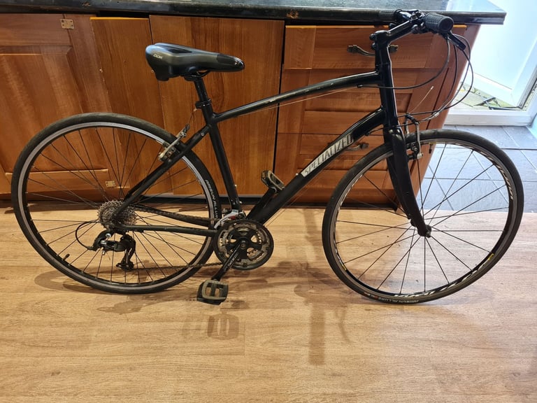 SPECIALIZED SIRRUS HYBRID BIKE GREAT CONDITION FOR SALE 