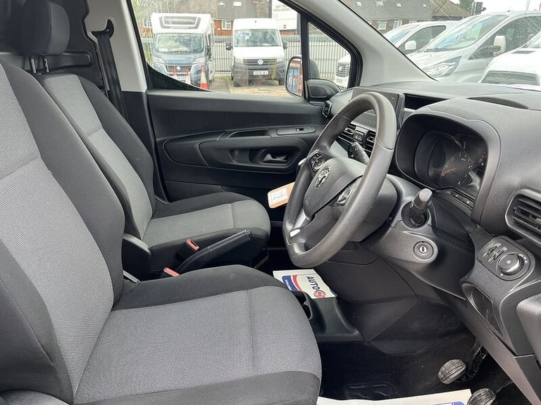 2020 Vauxhall Combo SPORTIVE 1.5CDTi 100 L2 LWB 2300 VAN Panel Van Diesel Manual