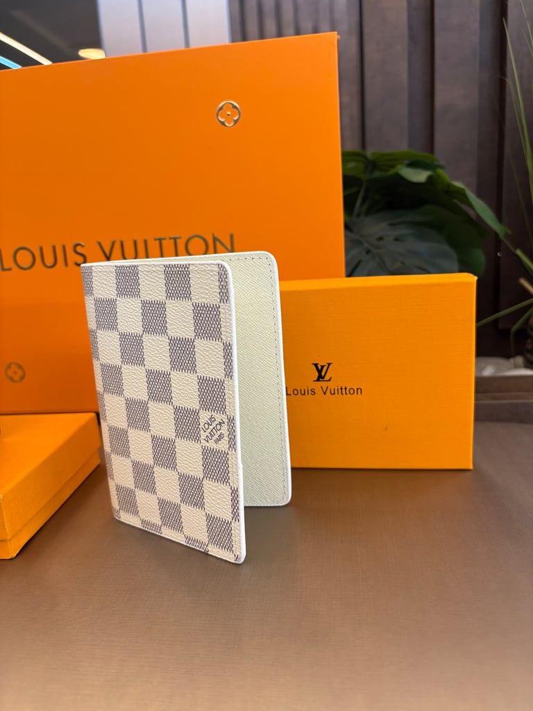 Men’s Top Top Top Quality Bags and Wallets 