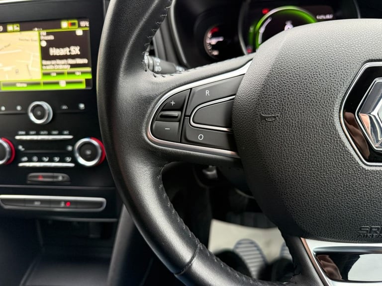 2019 Renault Megane 1.3 TCe Iconic Hatchback 5dr Petrol Manual Euro 6 (s/s) (140 ps) Hatchback Pe...