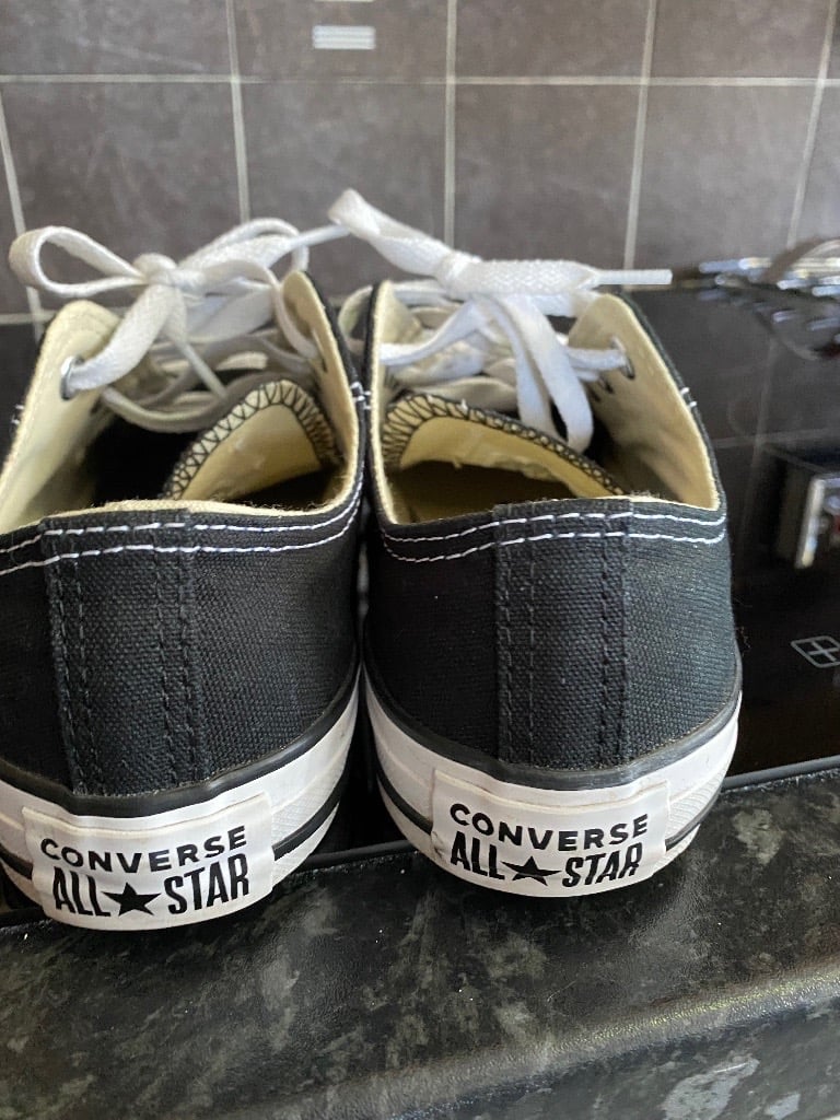 Womens black converse size4
