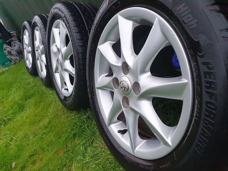 image for 15"TOYOTA YARIS (1999 - 2025) ALLOY WHEELS with very good tyres