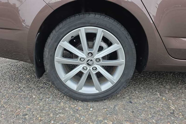 2014 Skoda Octavia 1.4 TSI Elegance Hatchback 5dr Petrol Manual Euro 5 (s/s) (140 ps) Hatchback P...