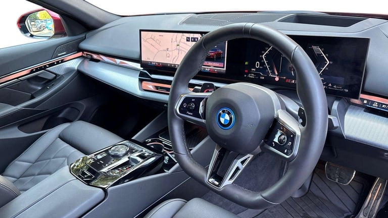 2025 BMW 5 Series 550e xDrive M Sport Pro 4dr Auto SALOON PETROL/ELECTRIC Automatic