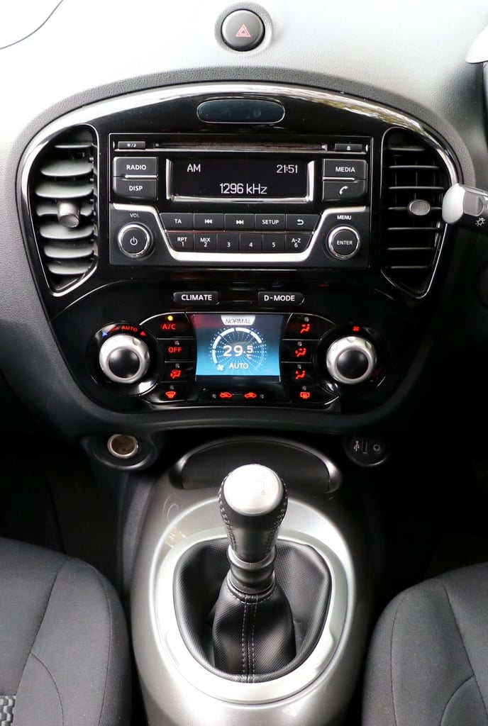 2016 Nissan Juke 1.2 DIG-T Acenta Euro 6 (s/s) 5dr HATCHBACK Petrol Manual