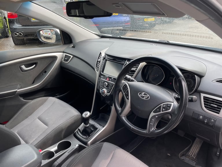 2015 Hyundai i30 1.6 CRDi Blue Drive SE Nav 5dr HATCHBACK Diesel Manual