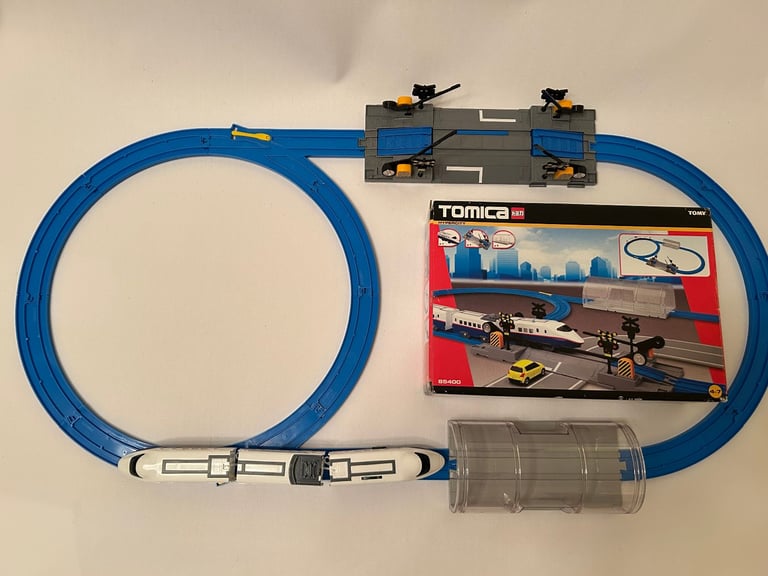 Bundle - Fisher Price Geo Trax, Tomica Hypercity 85400 