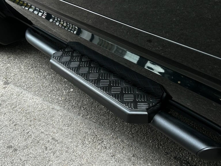 2023 Land Rover Defender 3.0 D250 MHEV HSE Hard Top SUV 3dr Diesel Auto 4WD SWB Euro 6 (s/s) (250...