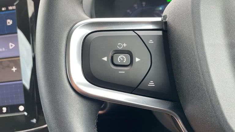 2024 Volvo XC40 Ultra B3 Mild hybrid ESTATE Petrol/Electric Hybrid Automatic