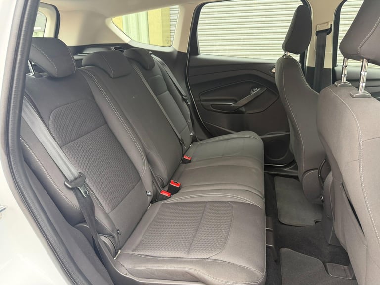 2018 Ford Kuga 2.0 TDCi EcoBlue Zetec AWD Euro 6 (s/s) 5dr HATCHBACK Diesel Manual