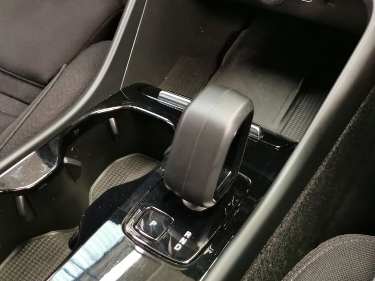 2022 Volvo XC40 170kW Recharge Core 69kWh 5dr Auto ESTATE ELECTRIC Automatic