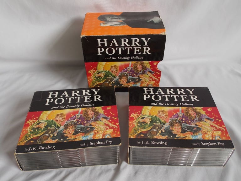 HARRY POTTER DEATHLY HALLOWS 1ST EDITION HARDBACK + AUDIO CDs 20 CDs