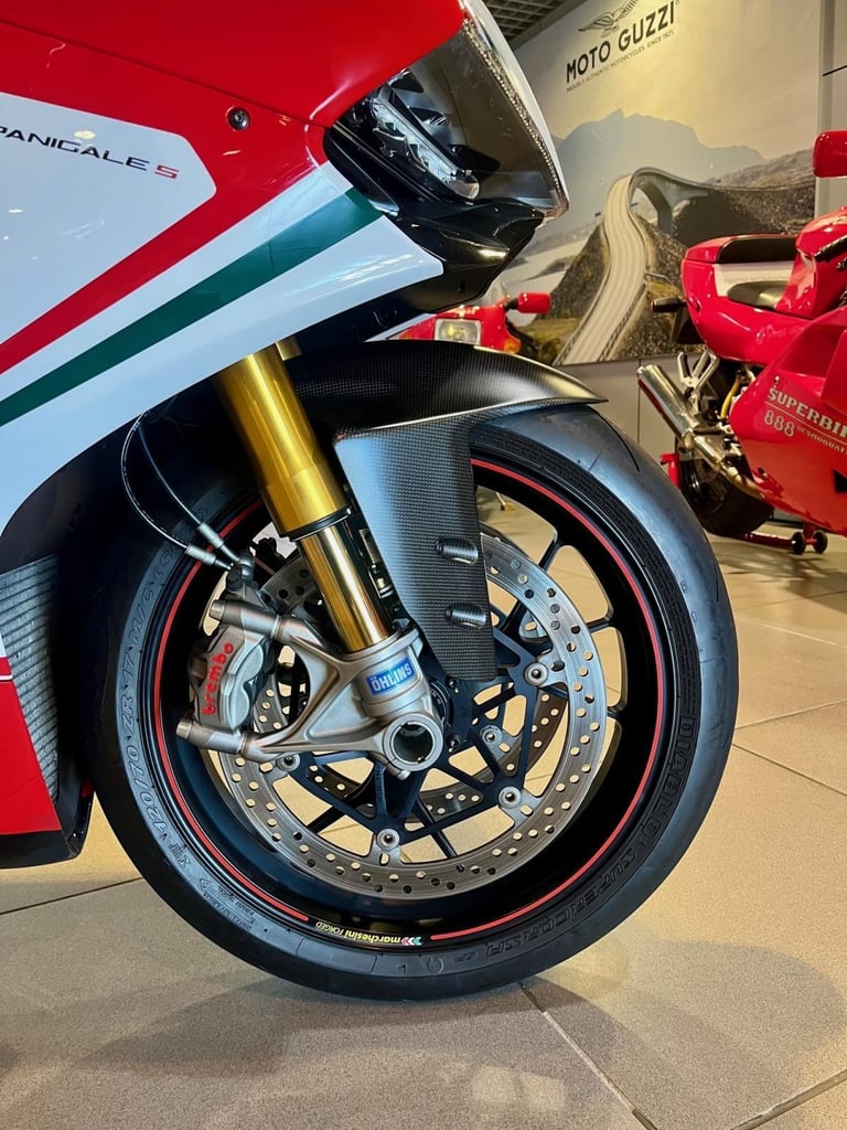 DUCATI PANIGALE 1199S TRICOLORE 2012 SPECIAL EDITION - 5K MILES - STUNNING