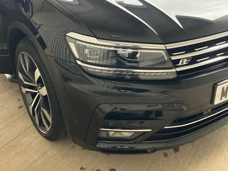 2017 Volkswagen Tiguan 2.0 TDi 150 4Motion R-Line 5dr SUV DIESEL Manual