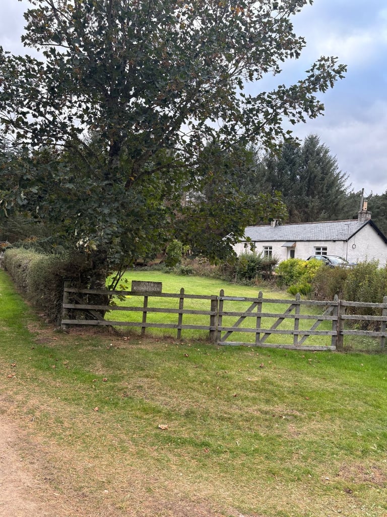 Recently renovated 2 Bedroom Cottage near Logie Coldstone, Dinnet, Aboyne. 