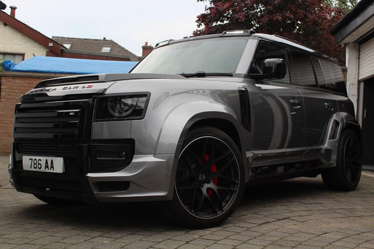 2023 Land Rover Defender 2.0 P400e X-Dynamic SE 110 5dr Auto ESTATE PETROL/ELECTRIC Automatic