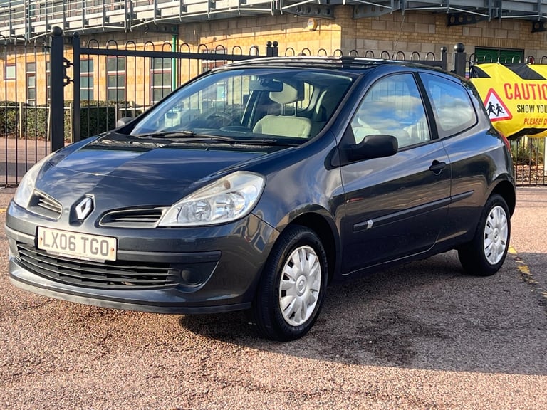 image for 2006 Renault Clio 1.2 16V Expression 3dr HATCHBACK PETROL Manual