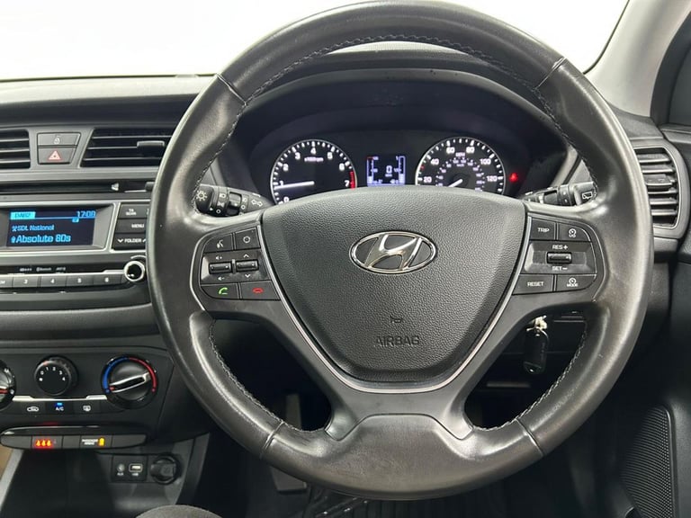 2016 Hyundai i20 1.2 SE Hatchback 5dr Petrol Manual Euro 6 (84 ps) F/S/H! 1 FORMER OWNER Hatchbac...