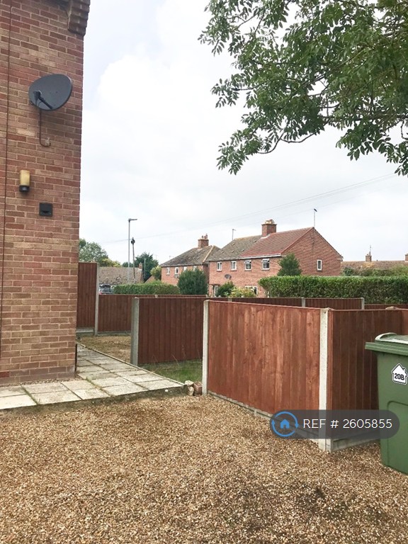 1 bedroom flat in Kings Lynn, Gaywood, King's Lynn, PE30 (1 bed) (#2605855)