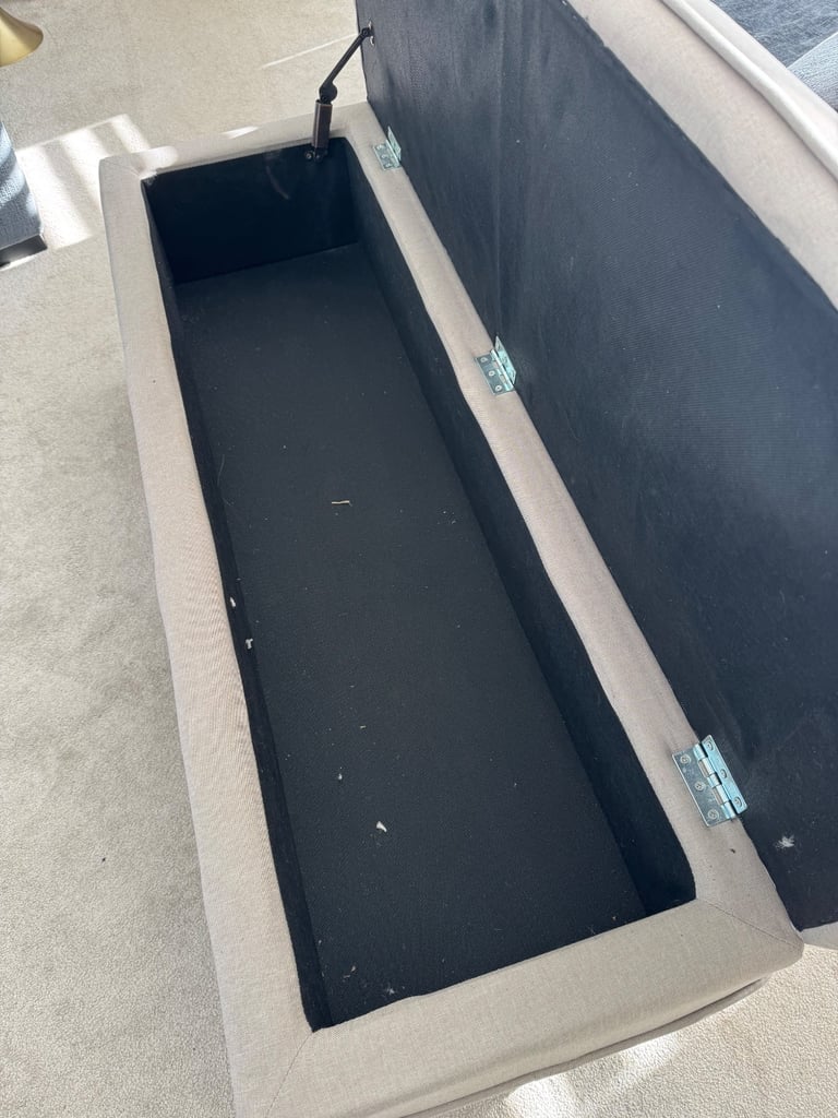Ottoman Storage bench beige 