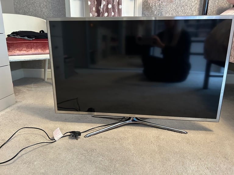 image for Samsung 40 inch Smart TV