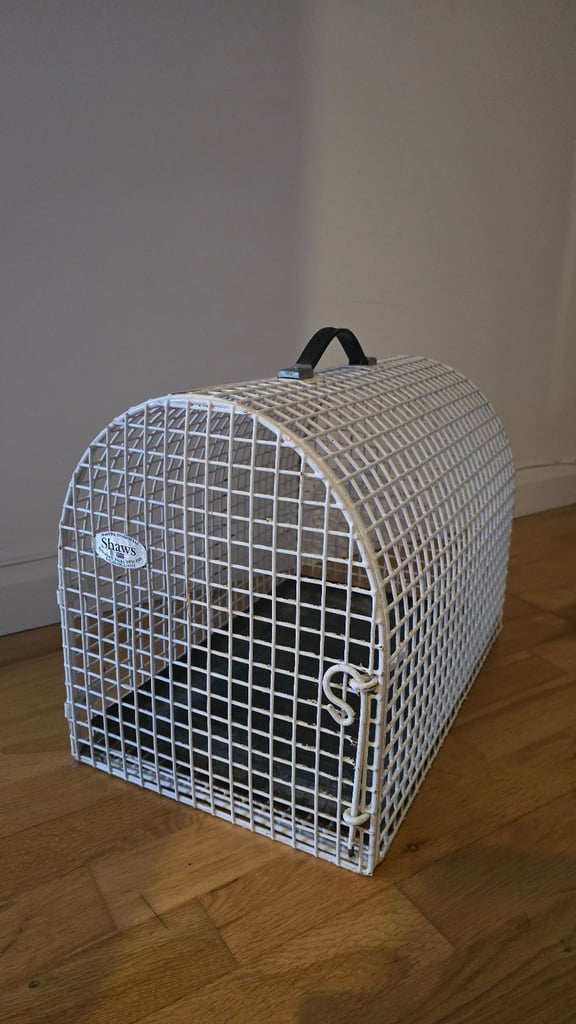 image for Pet cage carrier