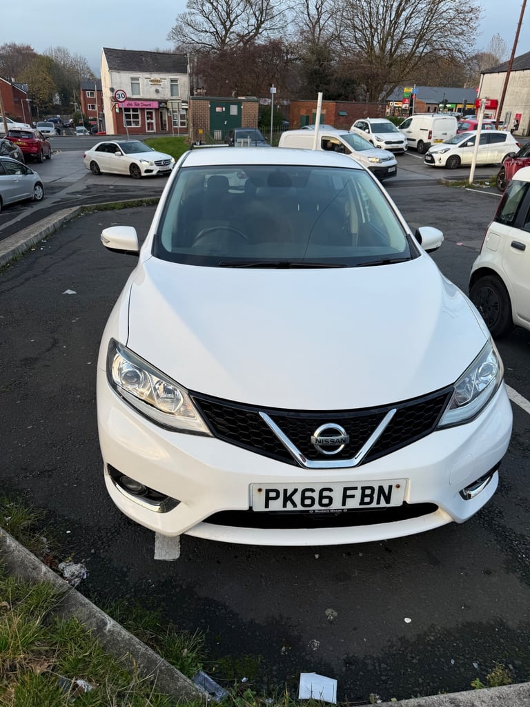 Nissan, PULSAR, Hatchback, 2016, Manual, 1461 (cc), 5 doors