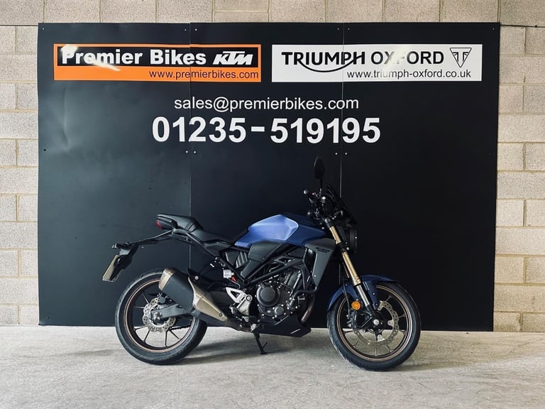 image for STUNNING LOW MILEAGE 2022/72 HONDA CB300R MOTORCYCLE 