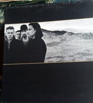 U2 vinyl record lp. Joshua Tree. 