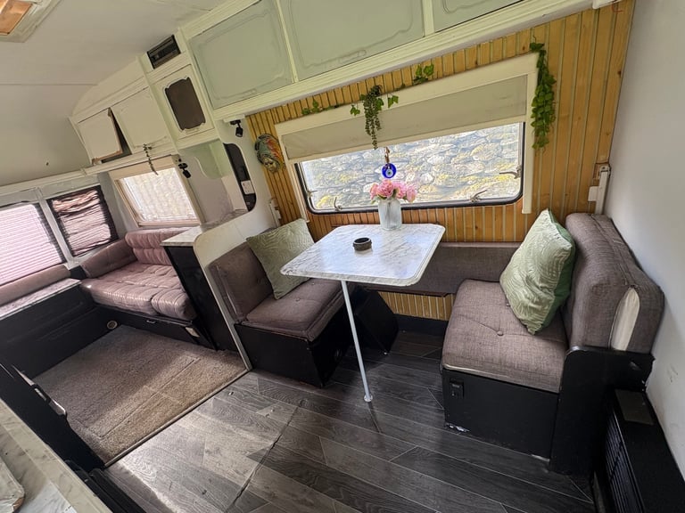 Avondale caravan 4 berth