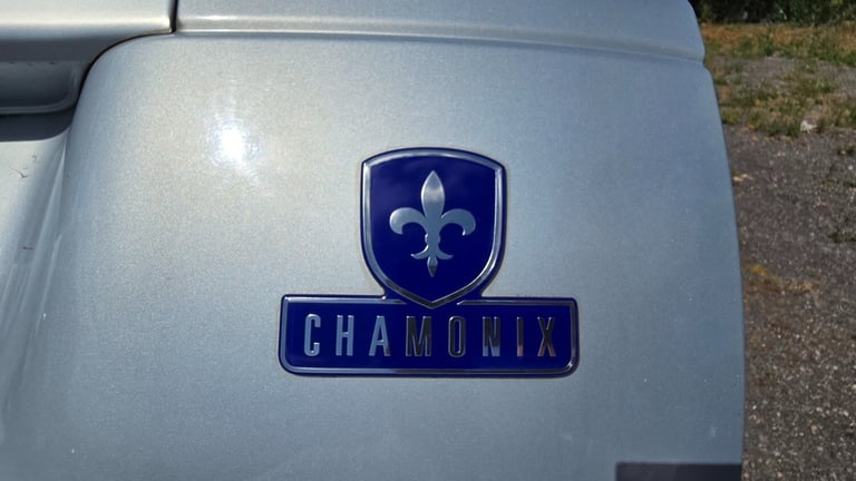 Fresh Import Mitsubishi Delica Spacegear Chamonix L400 3.0 Auto 8 Seater MPV 4X4