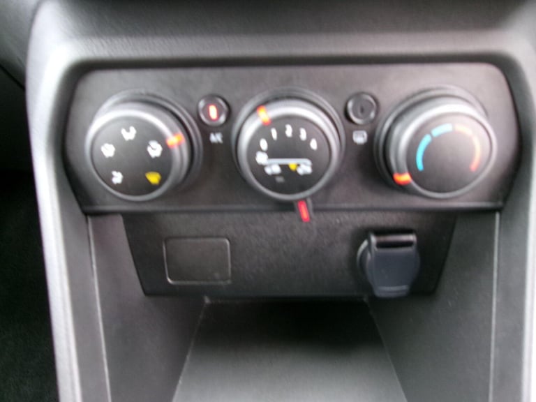 2023 Dacia Sandero 1.0 TCe Essential Euro 6 (s/s) 5dr HATCHBACK Petrol Manual