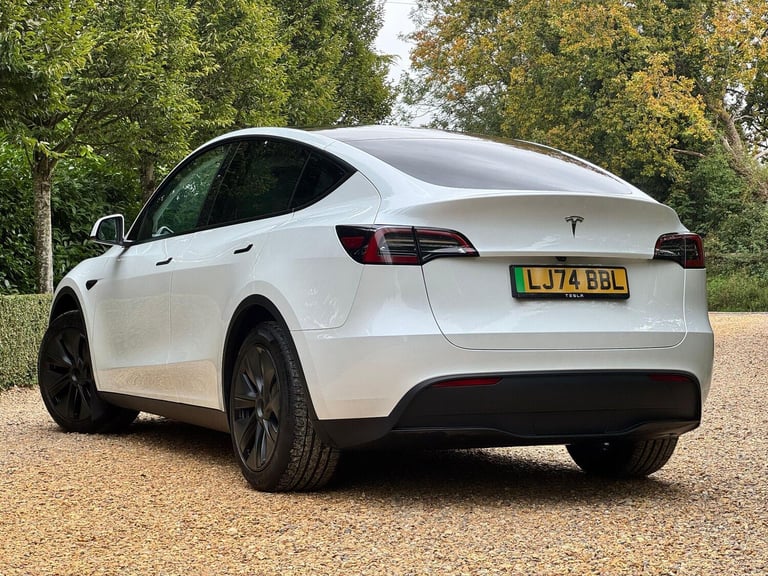 2025 Tesla Model Y Long Range RWD 5dr Auto MPV ELECTRIC Automatic