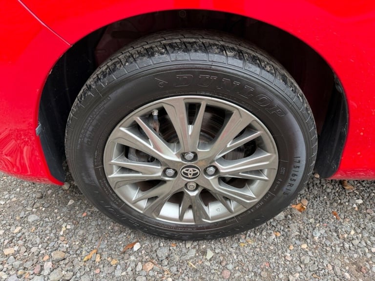  Toyota Yaris 1.5 Hybrid Icon 5dr CVT AUTOMATIC Petrol/Electric Hybrid