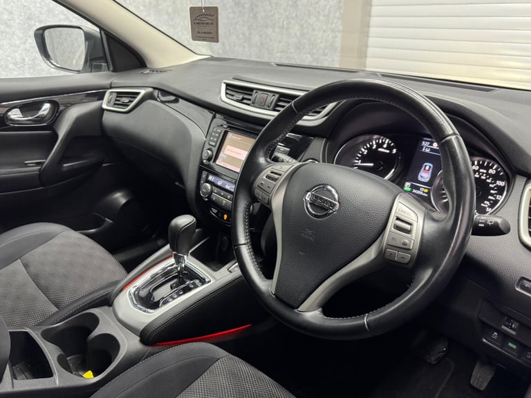 2016 Nissan Qashqai 1.2 DIG-T N-Connecta XTRON 2WD Euro 6 (s/s) 5dr HATCHBACK Petrol Automatic