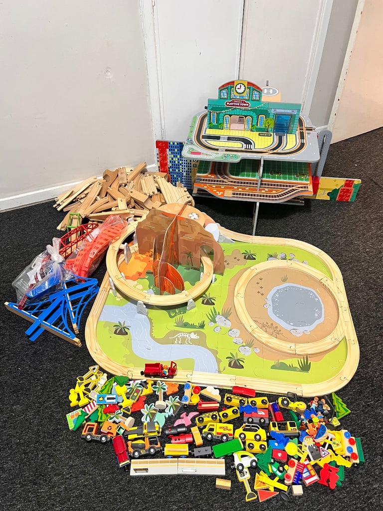Very Large wooden Train sets / XXL TRAIN SET / Dino Train set with 100+ accessories 
