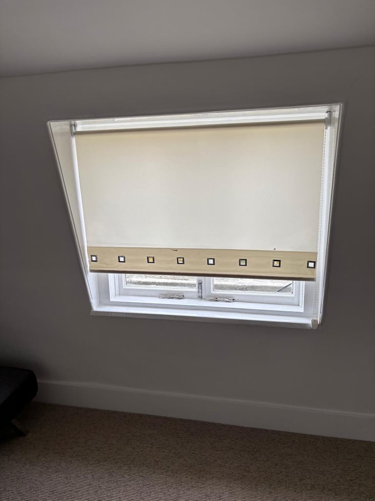 Wayfair semi black out blind with silver detsil