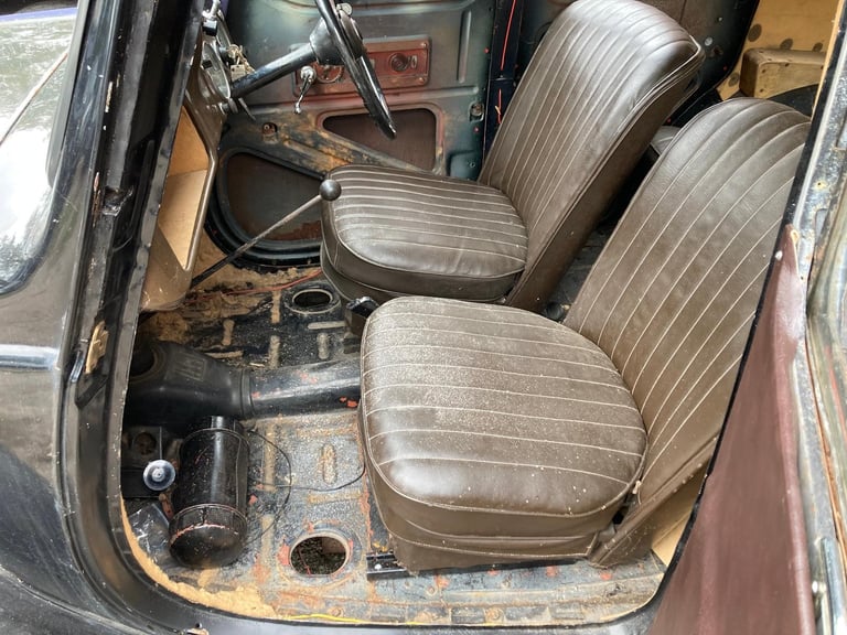 1946 Austin 8 4 DOOR SALOON (UNRESTORED ROCK SOLID ROT FREE SPECIMEN) ART-DECO !