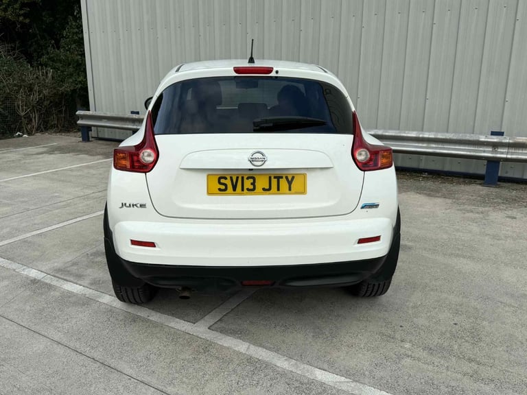 Nissan, JUKE, Hatchback, 2013, Manual, 1461 (cc), 5 doors
