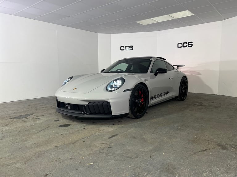 2025 Porsche 911 GTS t-Hybrid 2dr PDK COUPE Petrol/Electric Hybrid Manual