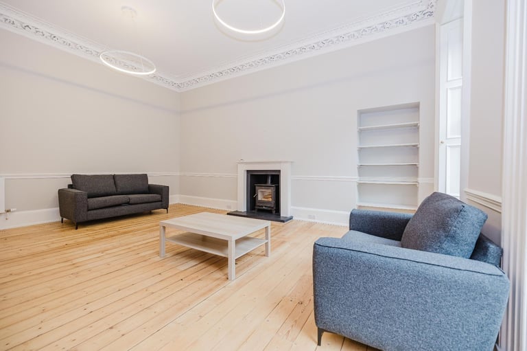 Incredible, 5 bedroom, HMO pending flat on Castle Terrace– available NOW