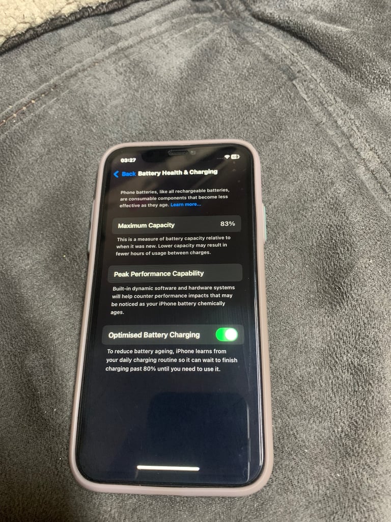 Apple iPhone 11 unlocked 64gb 83% battery health screen is unmarked 