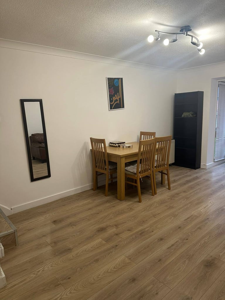 2 Bed Split Level Flat in Central Reading (RG1)