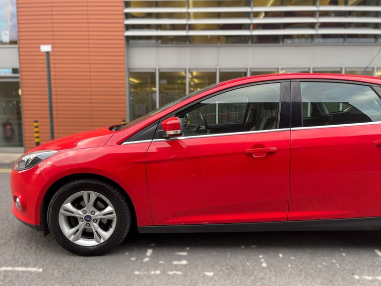 2014 Ford Focus 1.0 125 EcoBoost Zetec 5dr HATCHBACK Petrol Manual
