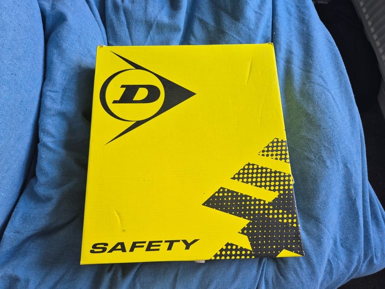 Dunlop Safety Shoes 