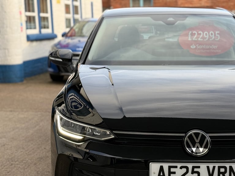 2025 Volkswagen Golf 1.5 TSI Match 5dr, UNDER 3300 MILES, MAY 2028 VOLKSWAGEN WARRANTY HATCHBACK ...