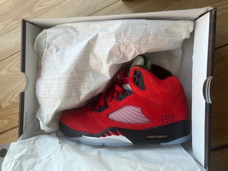 Air Jordan 5 Retro ‘Raging Bull’ 2021. BUY 2 for £395 Deal